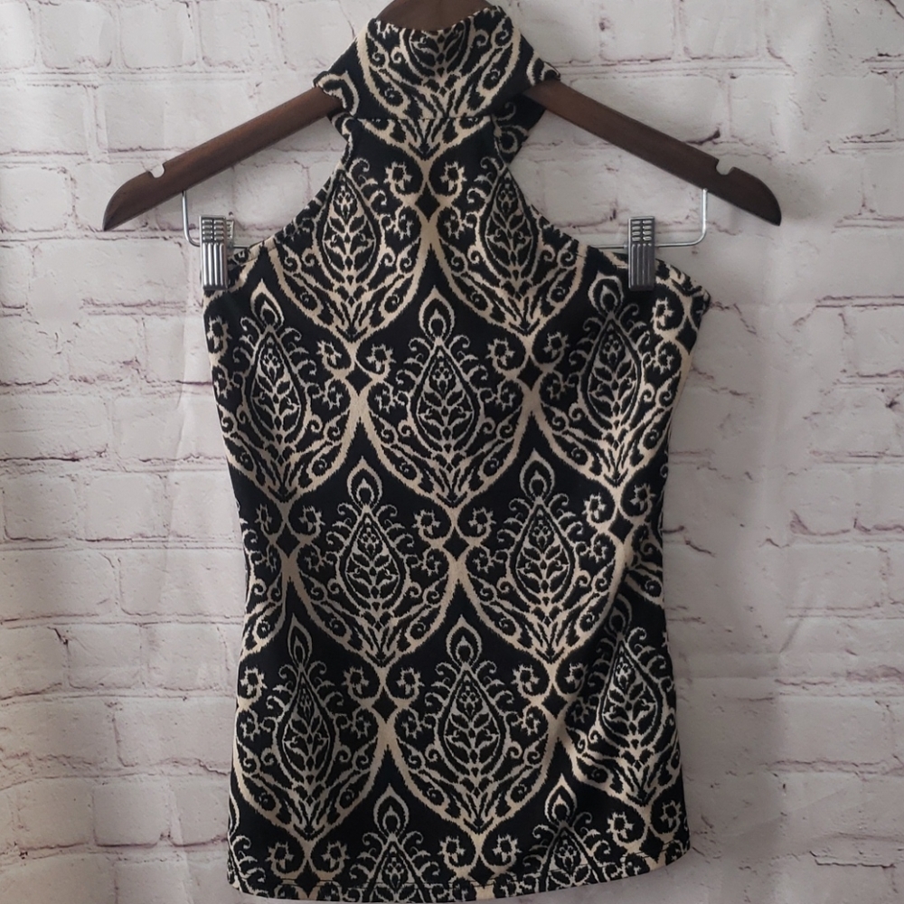 Fora Women's Top Size Medium